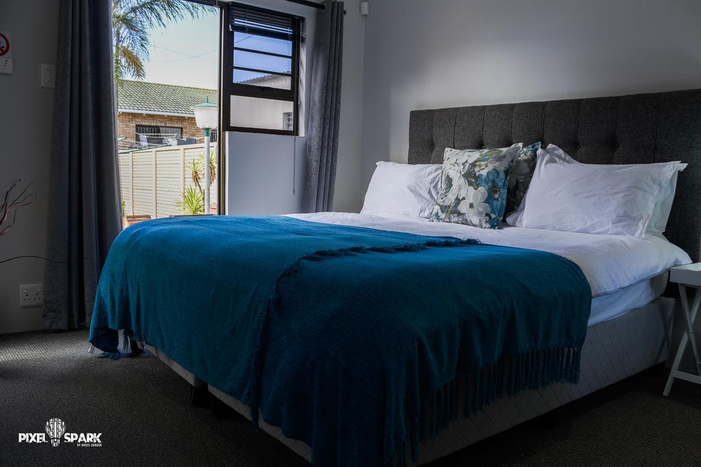 Tyday Accommodation พอร์ตเอลิซาเบธ ภายนอก รูปภาพ