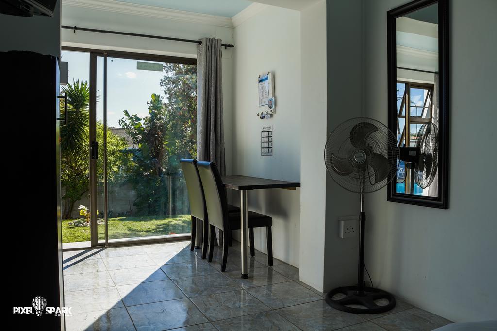 Tyday Accommodation พอร์ตเอลิซาเบธ ภายนอก รูปภาพ