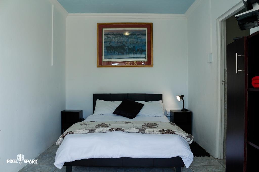 Tyday Accommodation พอร์ตเอลิซาเบธ ภายนอก รูปภาพ