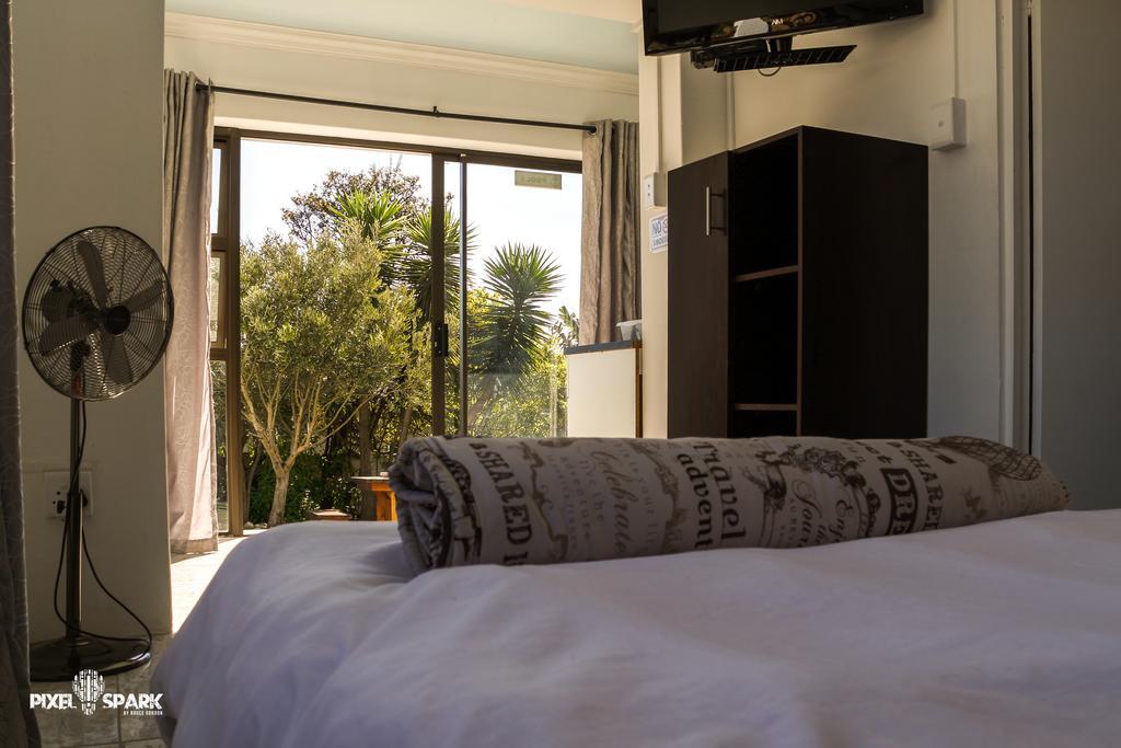 Tyday Accommodation พอร์ตเอลิซาเบธ ภายนอก รูปภาพ