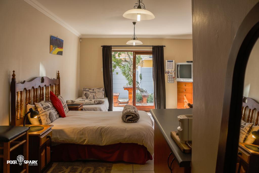 Tyday Accommodation พอร์ตเอลิซาเบธ ภายนอก รูปภาพ