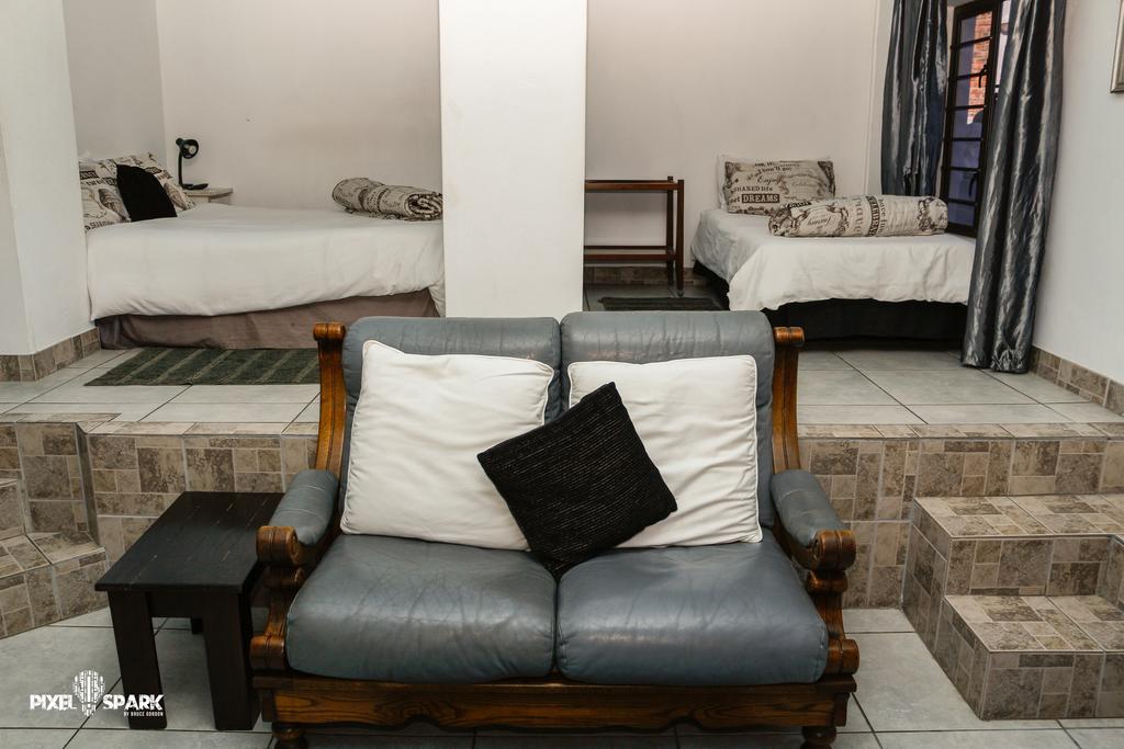 Tyday Accommodation พอร์ตเอลิซาเบธ ภายนอก รูปภาพ