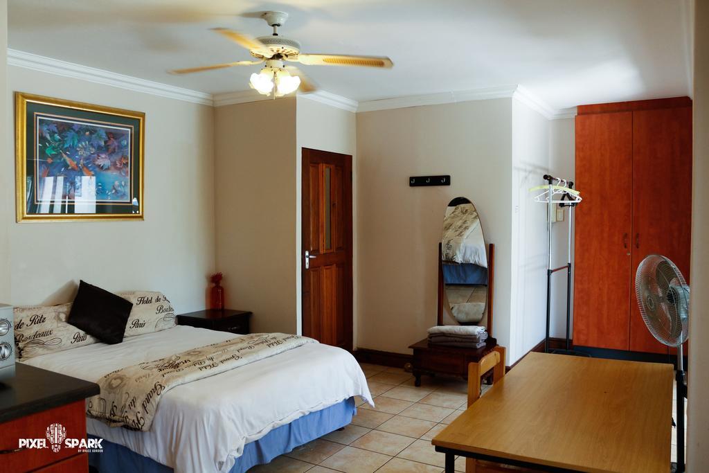 Tyday Accommodation พอร์ตเอลิซาเบธ ภายนอก รูปภาพ