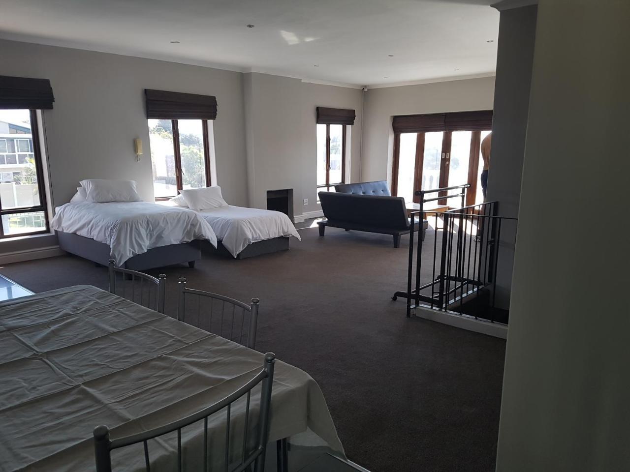 Tyday Accommodation พอร์ตเอลิซาเบธ ภายนอก รูปภาพ