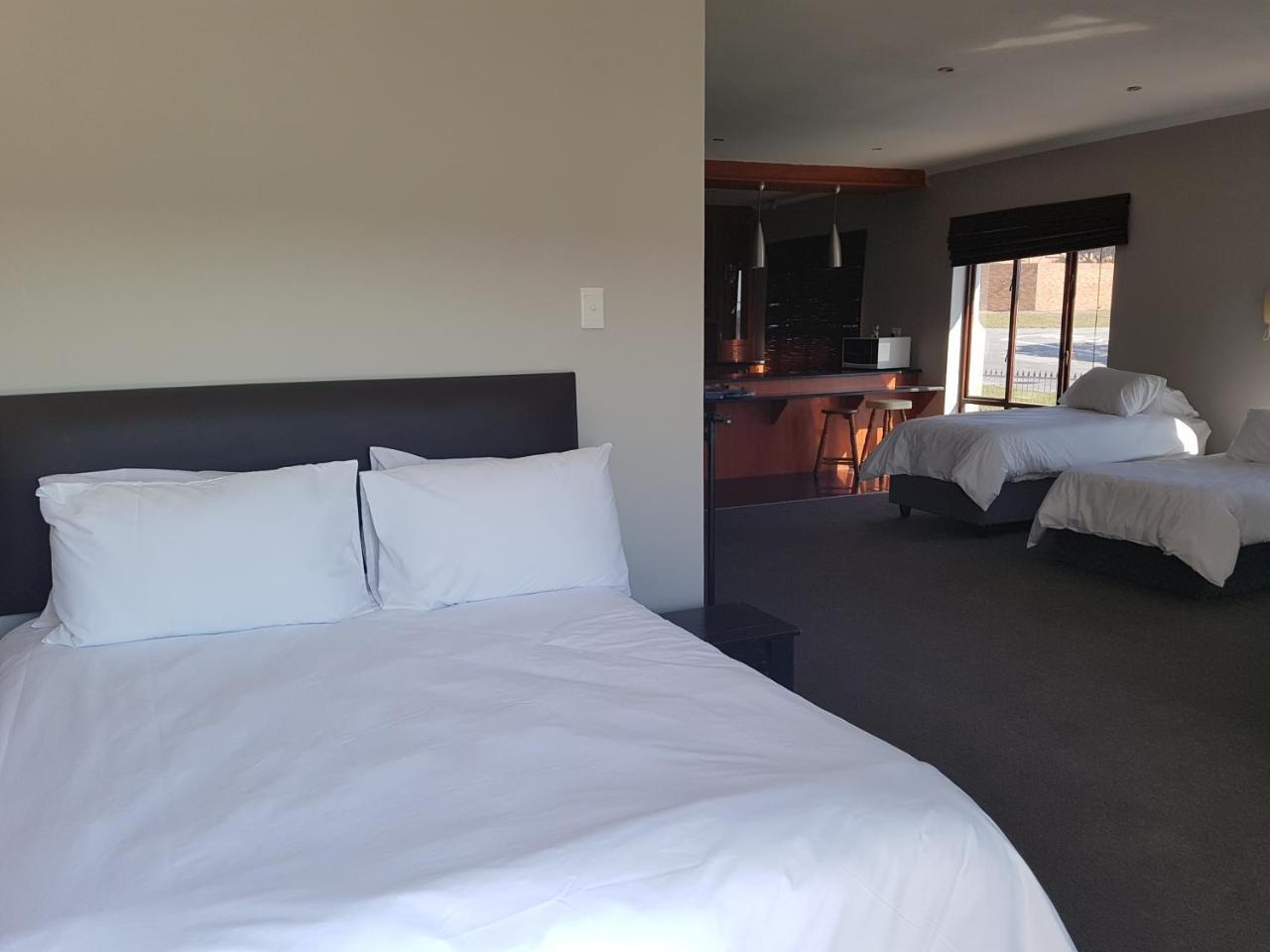 Tyday Accommodation พอร์ตเอลิซาเบธ ภายนอก รูปภาพ